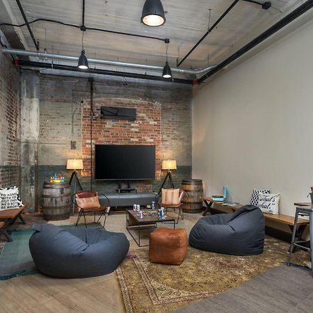 Moxy Chattanooga Downtown Exterior photo
